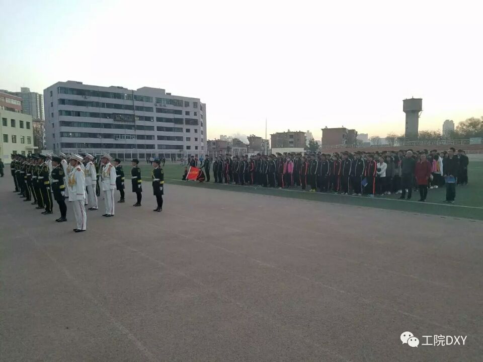 C:\Documents and Settings\Administrator\妗岄潰\鍗囨棗1.jpg